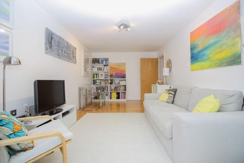 1 bedroom apartment to rent, St David's Square, Isle of Dogs, London E14