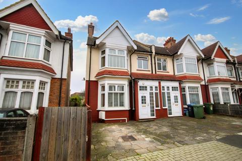 3 bedroom end of terrace house for sale, Park Road, Wembley, Middlesex HA0