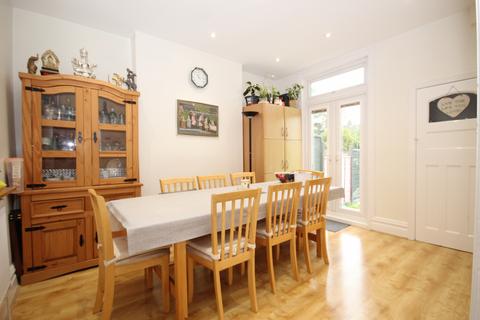 3 bedroom end of terrace house for sale, Park Road, Wembley, Middlesex HA0