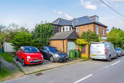 1 bedroom flat for sale, Weavers Lane, Henfield