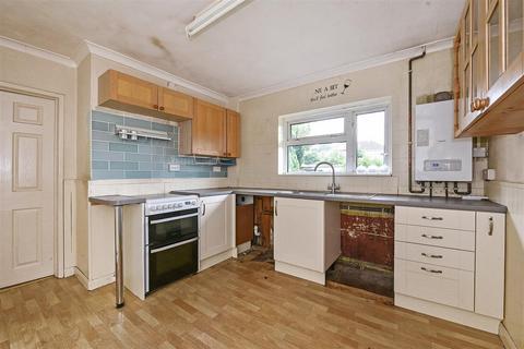 3 bedroom maisonette for sale, Willow Grove, Andover