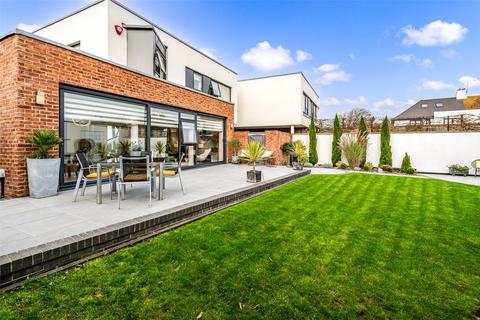 4 bedroom detached house for sale, Sea Lane, Goring-by-Sea, Worthing, West Sussex, BN12