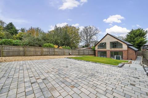 5 bedroom detached house for sale, Victoria Road, Warminster, BA12