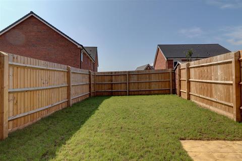 2 bedroom semi-detached house to rent, Moorcroft Fields, Drakes Broughton