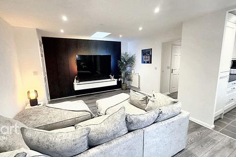 33 Trinity Way, Heanor, DE75 7UW