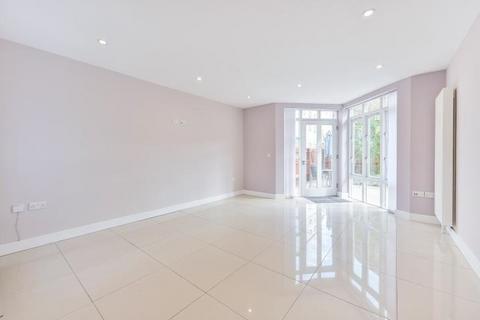 4 bedroom semi-detached house for sale, Chapel House, North Road, Brentford, Middlesex, TW8