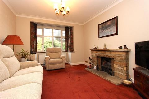 3 bedroom house for sale, Tattenham Way, Burgh Heath, Tadworth