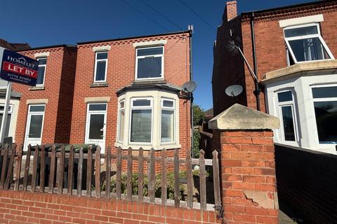 3 bedroom detached house to rent, Dovecote Road, Eastwood, Nottingham