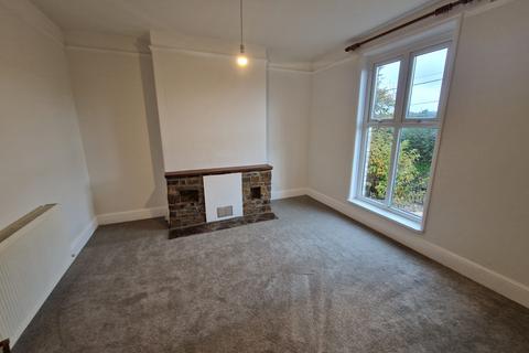 4 bedroom end of terrace house to rent, Uplands Terrace, Holsworthy EX22