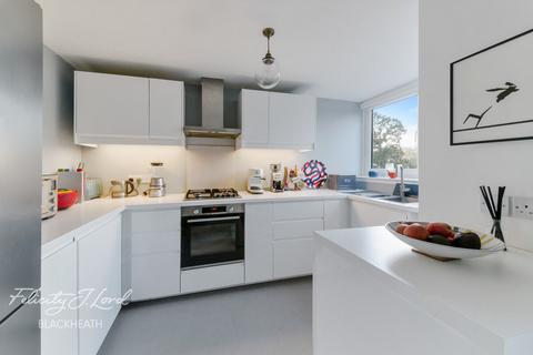 2 bedroom apartment for sale, Master Gunner Place, LONDON