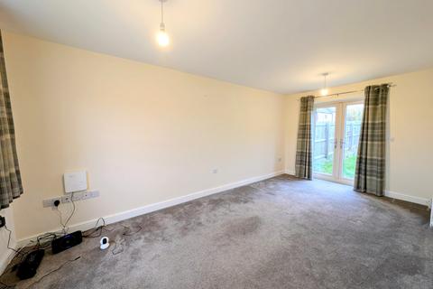 3 bedroom detached house to rent, Linnet Drive, Castleford, West Yorkshire, WF10