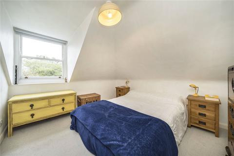 26c Cranfield Road, London, SE4 1UG