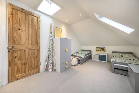 26c Cranfield Road, London, SE4 1UG
