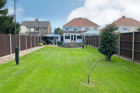 3 bedroom semi-detached house for sale, Beccles Road, South Oulton Broad, Lowestoft, Suffolk