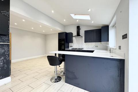 18 Avondale Road, Ipswich, IP3 9JT