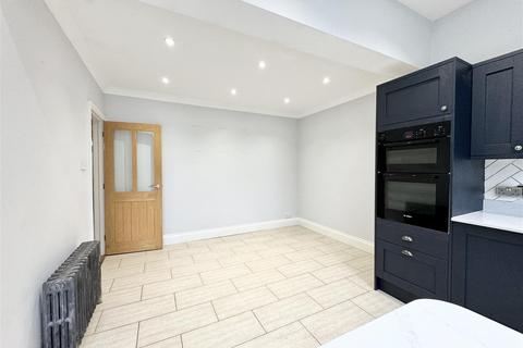 18 Avondale Road, Ipswich, IP3 9JT
