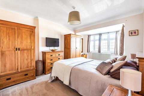 15 Bramley Way, West Wickham, BR4 9NT