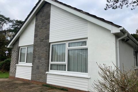 3 bedroom detached bungalow to rent, Crofft y Genau Road, St  Fagans CF5