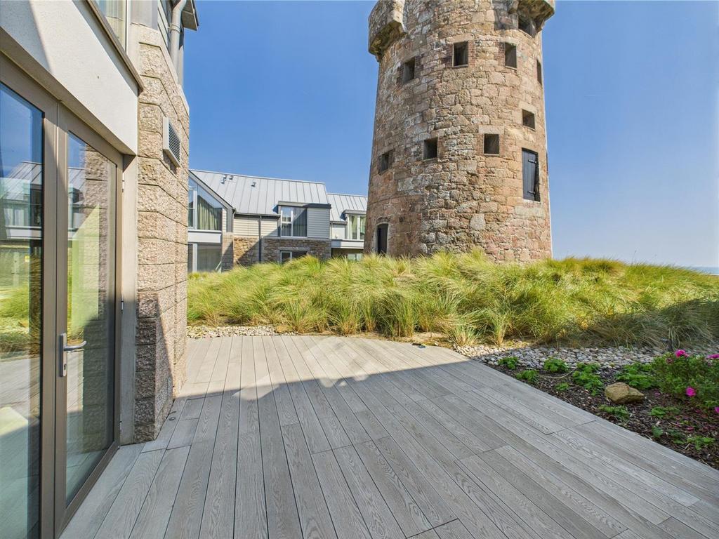 CAM04099 G0-PR0102-STILL028.jpg