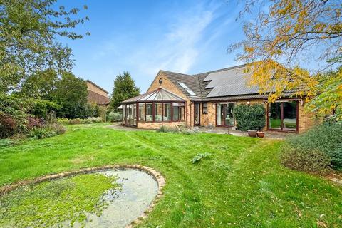 4 bedroom detached bungalow for sale, Cambridge Road, Milton, Cambridge