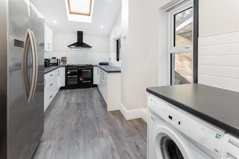 6 bedroom house to rent, Redgrave Street, L7 0ED,