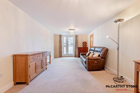 2 bedroom apartment for sale, Macaulay Road, Broadstone, Dorset, BH18 8AR