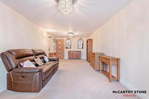 2 bedroom apartment for sale, Macaulay Road, Broadstone, Dorset, BH18 8AR