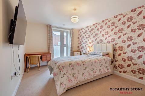 2 bedroom apartment for sale, Macaulay Road, Broadstone, Dorset, BH18 8AR