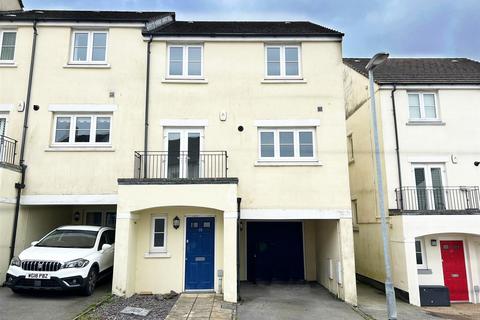 4 bedroom end of terrace house for sale, Jago Close, Liskeard