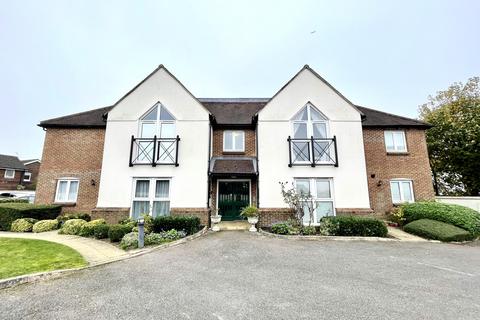 3 bedroom apartment to rent, Ashtead Village