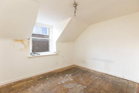 2 Meadow Place, Crieff, PH7 4DU