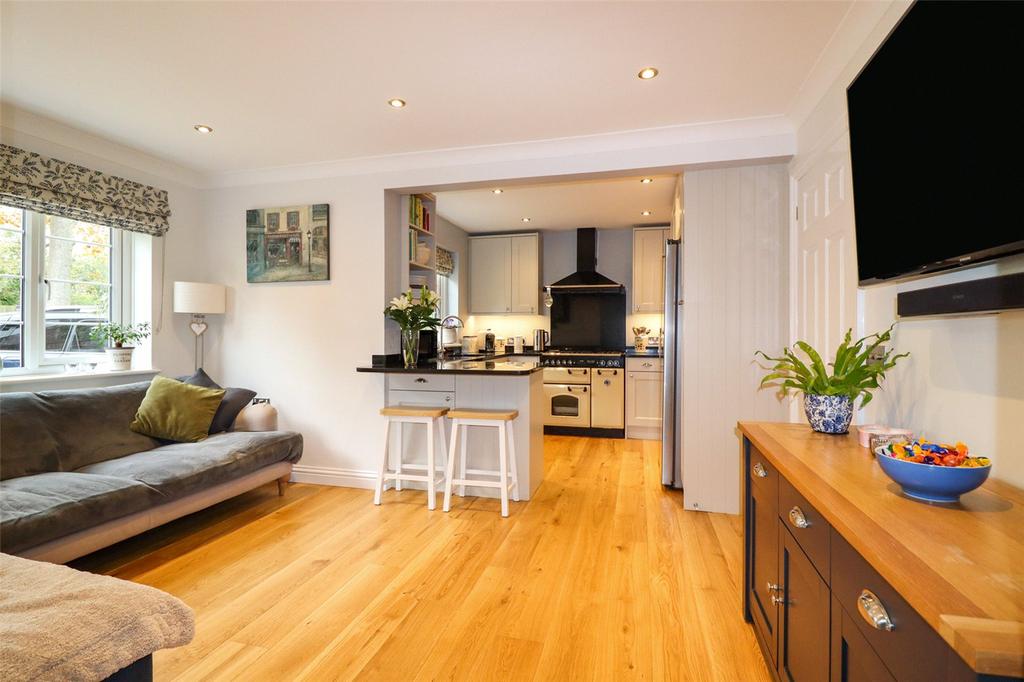 Kitchen/ Family Room