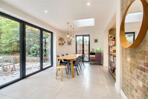 16 Norwich Road, Ditchingham, Bungay, NR35 2JL