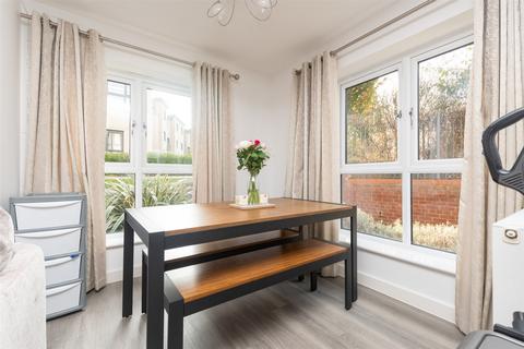 undefined, Hindmarsh Crescent, Gravesend, Kent