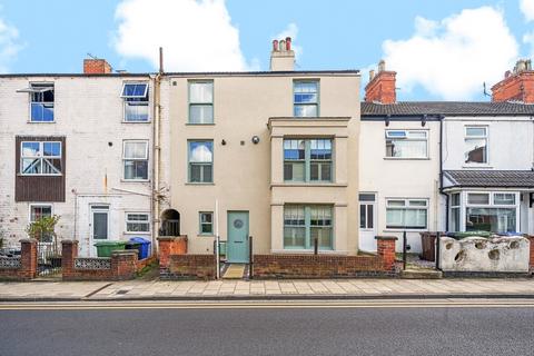 3 bedroom terraced house to rent, 77 Mill Road, Cleethorpes