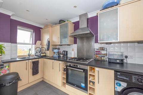 2 bedroom flat for sale, Godfrey Gardens, Chartham, CT4