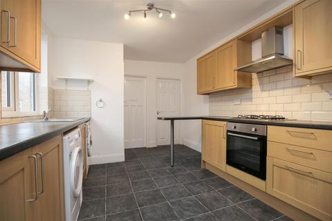 3 bedroom flat to rent, Valley View, Newcastle upon Tyne NE2