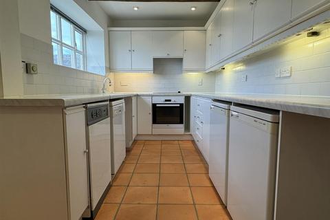 4 bedroom house to rent, Cloy, Bangor-On-Dee.