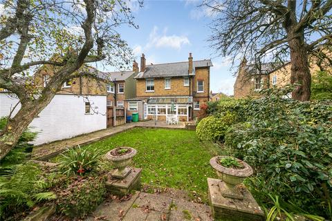 undefined, Queens Road, Hampton Hill