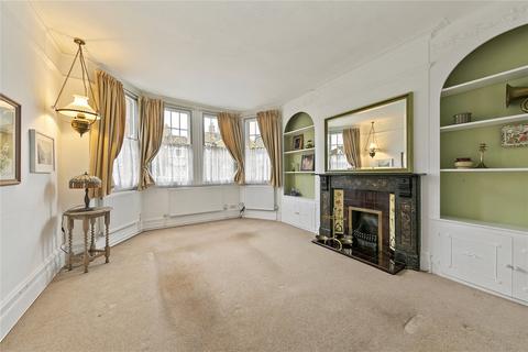 undefined, Queens Road, Hampton Hill