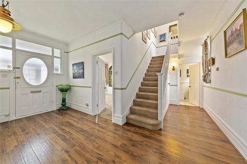undefined, Queens Road, Hampton Hill