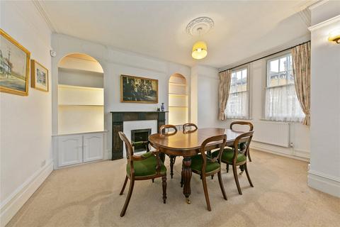 undefined, Queens Road, Hampton Hill