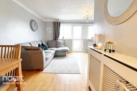 2 bedroom flat for sale, Gloucester House, Stratfield Road, WD6