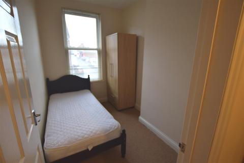 1 bedroom apartment to rent, Town Centre, Swindon