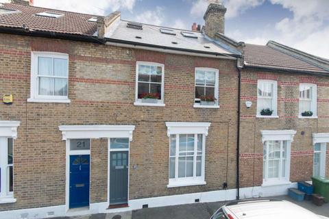 4 bedroom terraced house to rent, Tell Grove