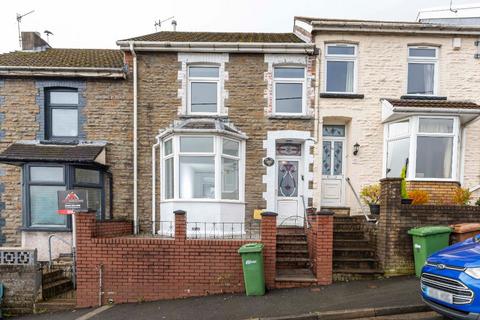 3 bedroom terraced house to rent, Upper North Road, Bargoed