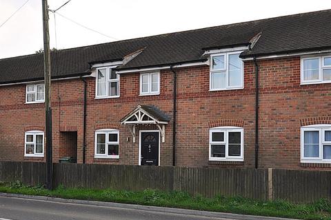 3 bedroom terraced house to rent, Courtney Mews, Hailsham