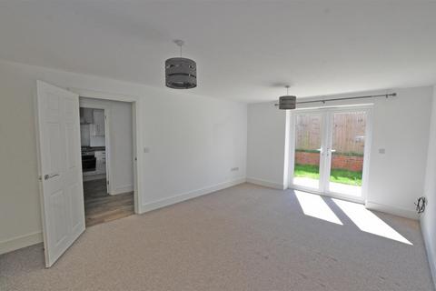 3 bedroom terraced house to rent, Courtney Mews, Hailsham