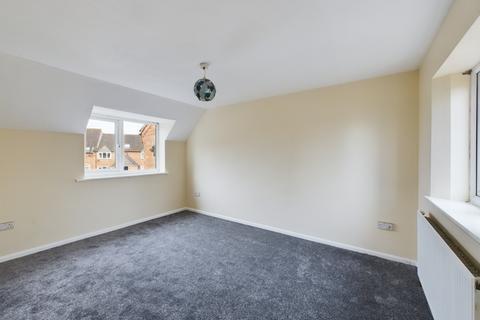 2 bedroom house to rent, Watermans Court, Quedgeley, Gloucester, GL2