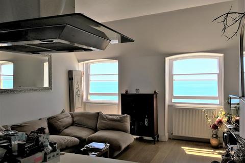 2 bedroom flat for sale, Brunswick Terrace, Hove